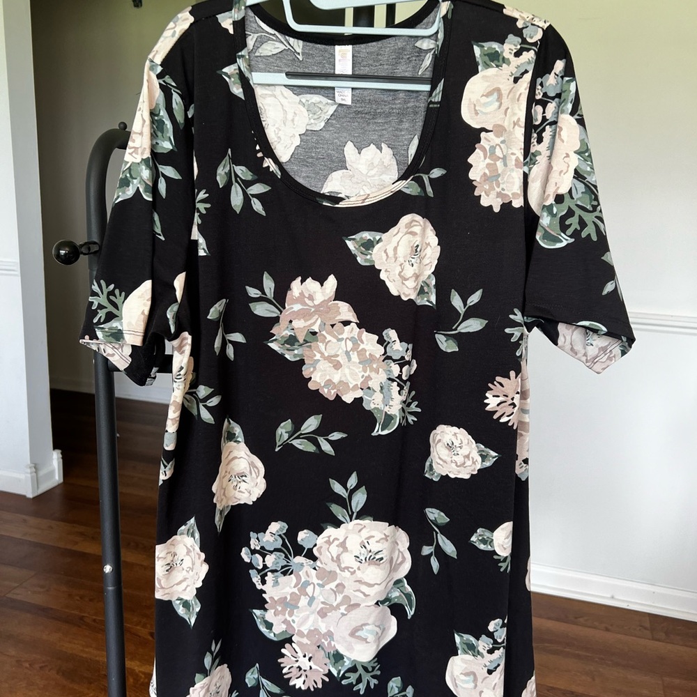 LulaRoe Top